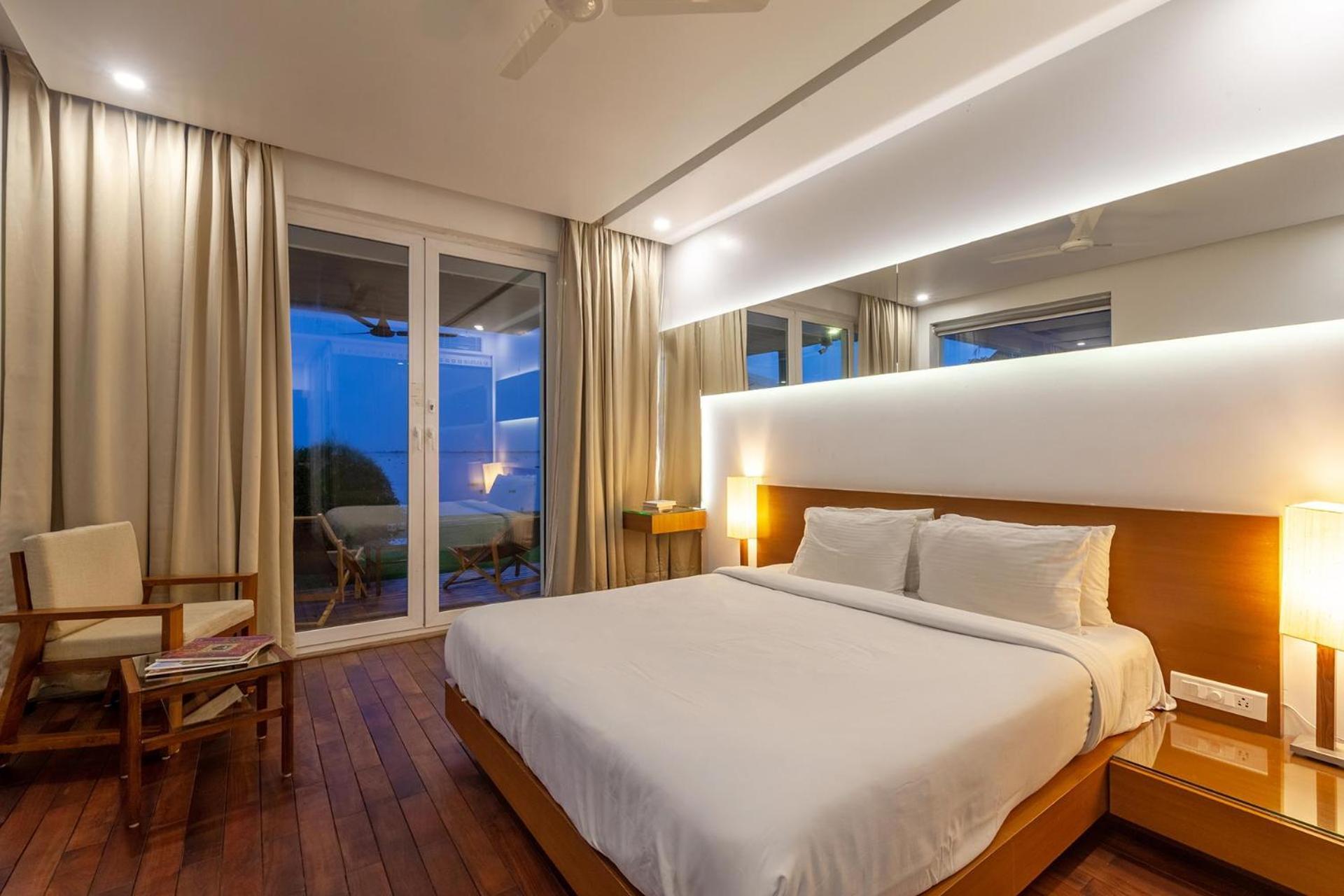 Stayvista At The Rain - River Villa With Infinity Pool Alappuzha Екстер'єр фото